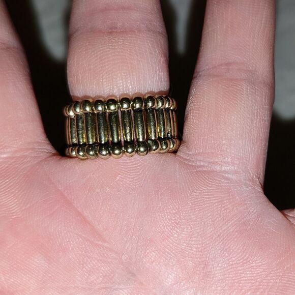 Beaded stretchy flower ring, NWOT - Picture 6 of 8